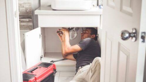 Why Your Home Needs an Experienced Plumber for Bathroom Renovations